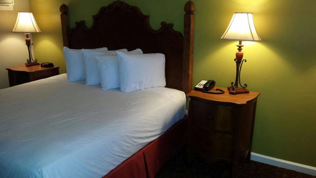 Kentucky Lake Inn Gilbertsville Exteriér fotografie